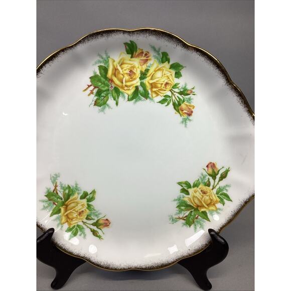 Royal Albert Tea Rose Serving Plate - England - Bone China - Picture 2 of 6